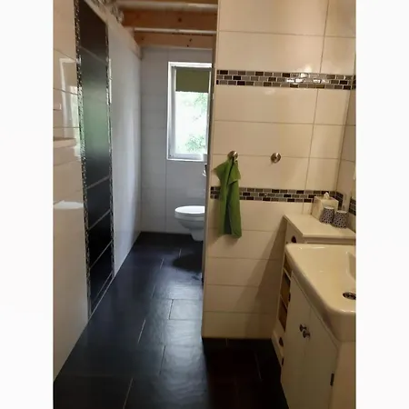 Und In Nur 10 Minuten Zum דירה